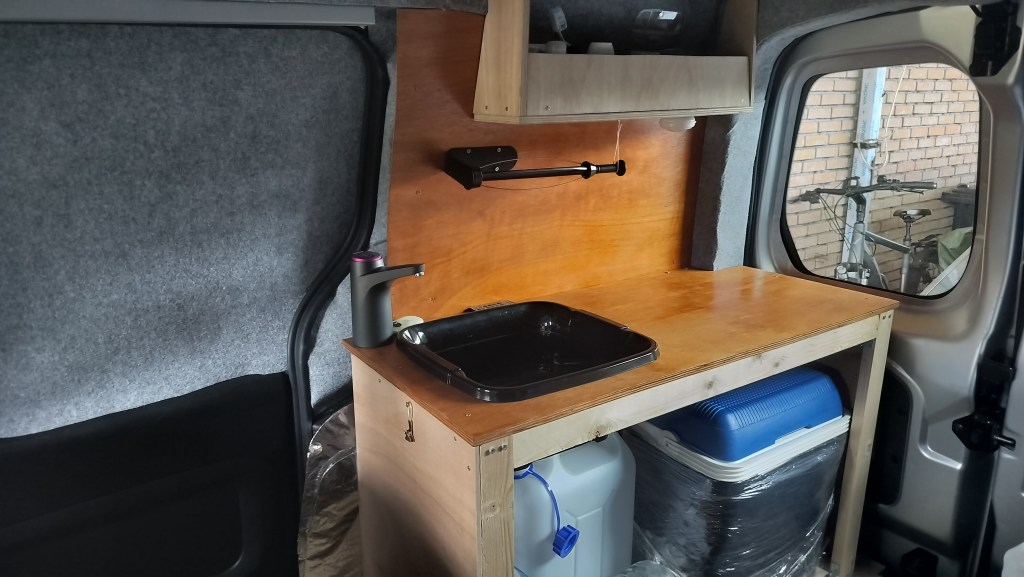 Tips To Make a DIY Campervan Kitchen in a Tiny&nbsp;Van